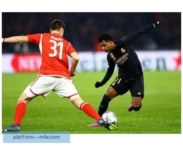 何塞卢被皇马买断后迅速转投卡塔尔加拉法引发球迷热议转会市关注