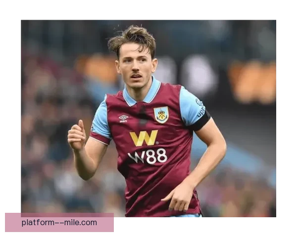 富勒姆完成夏季引援签约 法甲强力边后卫加盟增强防线实力