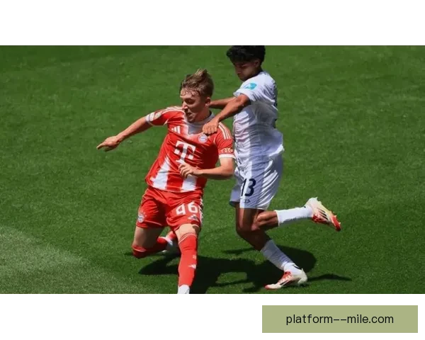 阿莱克斯加西亚西甲客场任意球直接破门技惊四座引爆全场球迷热议